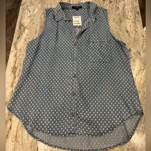 Velvet heart NWT sleeveless blouse